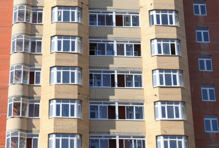 Кирпичная многоэтажка